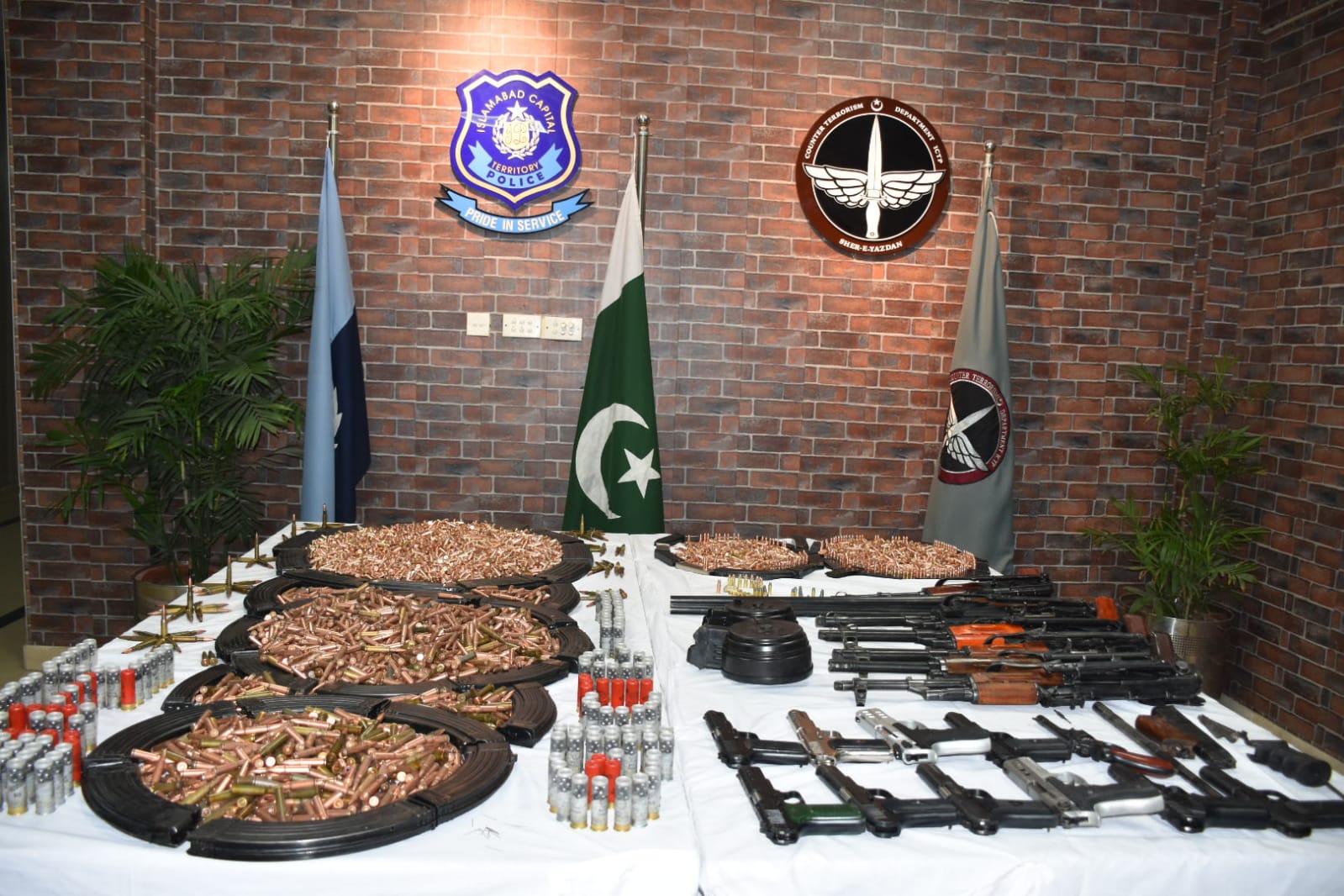 وفاقی دارالحکومت اسلام آباد خفیہ اطلاعات پر سی ٹی ڈی اور حساس اداروں کا آپریشن
