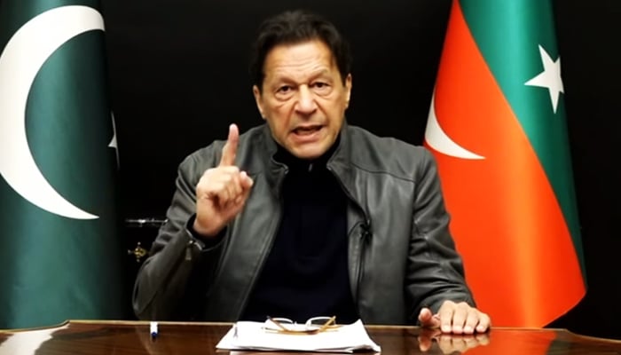 Imran Khan demanded that the national polls should be held immediately.