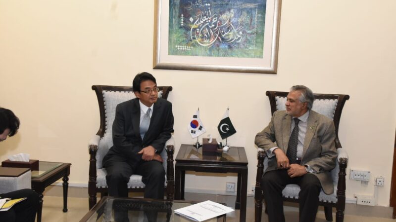 H.E. Mr.Suh Sangpyo, Ambassador of the Republic of Korea called on the Federal Minister Senator Mohammad Ishaq Dar.
