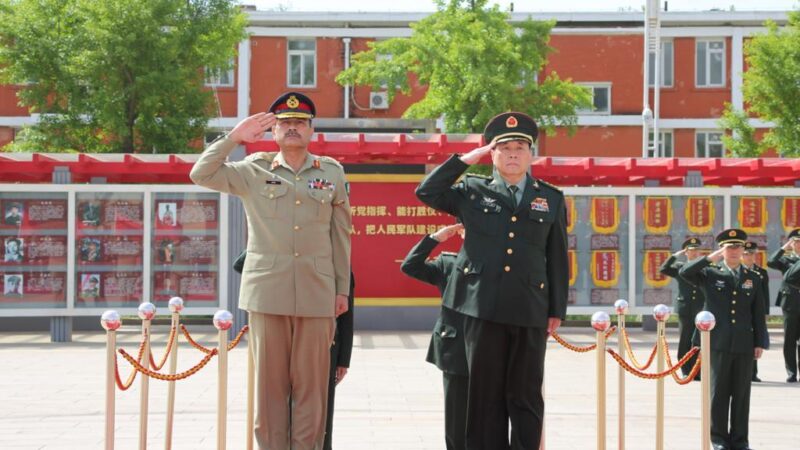 COAS WAS GIVEN A WARM WELCOME ON HIS OFFICIAL VISIT TO CHINA.