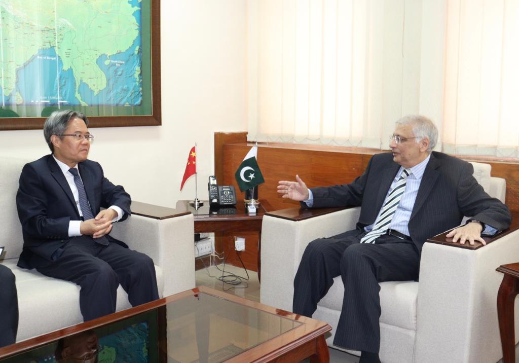 Chinese envoy meets with Planning Minister.