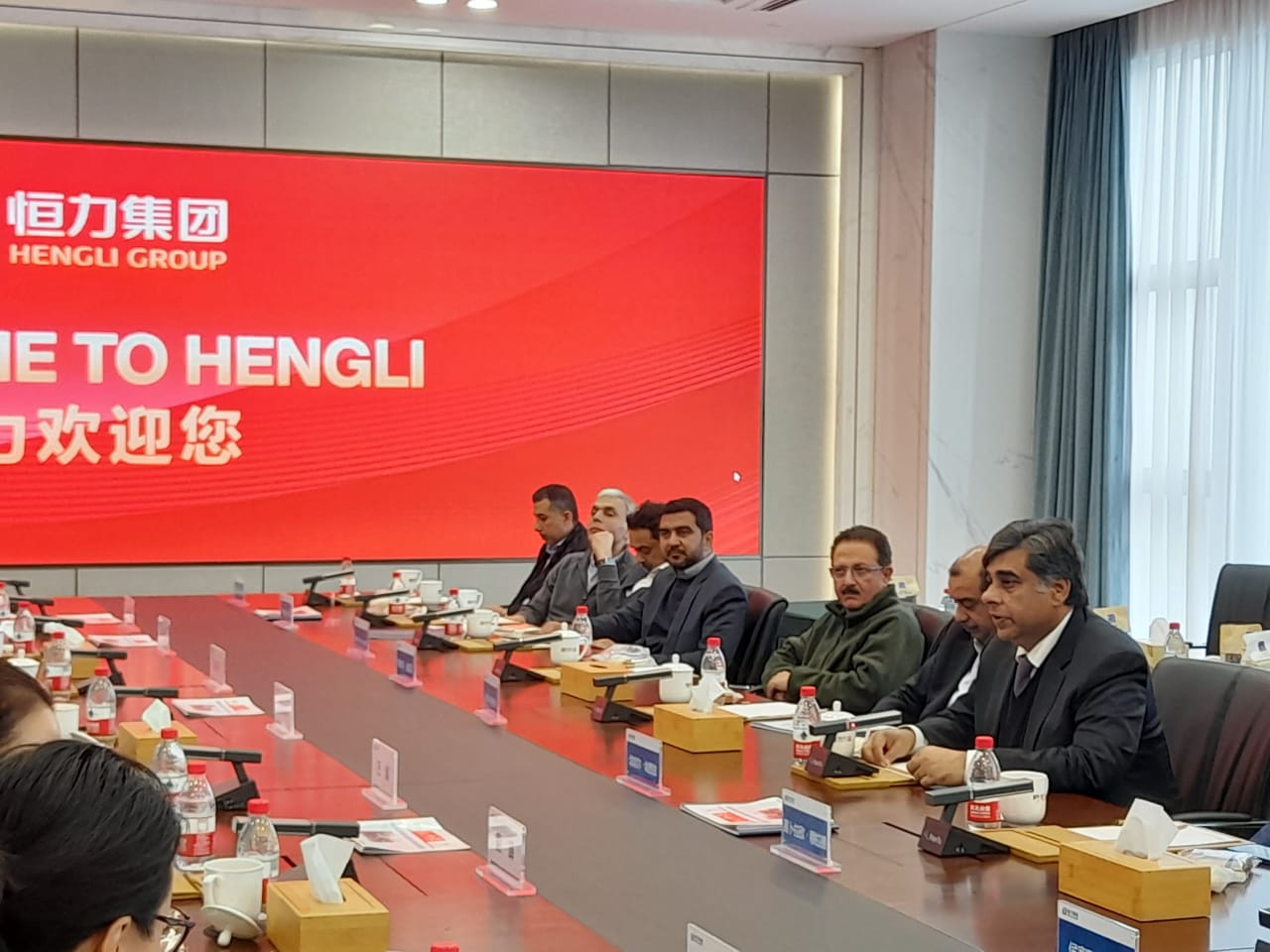 Commerce Minister Dr. Gohar Ejaz Unveils New Collaborative Potential during Visit to Hengli Group Headquarters in China.