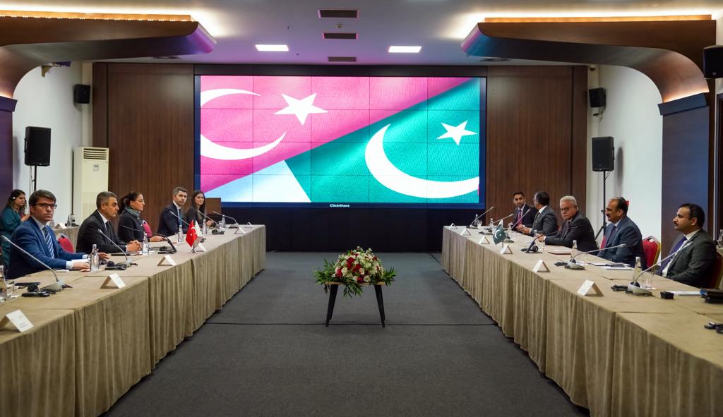 PRESIDENCY OF MIGRATION MANAGEMENT OF THE REPUBLIC OF TÜRKIYE AND THE (NADRA) OF THE ISLAMIC REPUBLIC OF PAKISTAN SIGNED A CONTRACTUAL AGREEMENT.