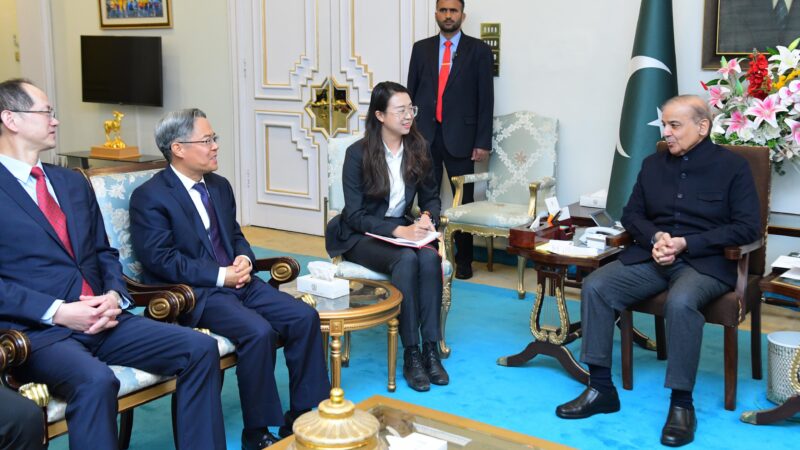 Chinese Ambassador Calls on the Prime Minister.