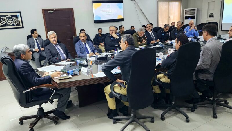 Interior ministry decides to launch joint operation in Kacha area of Sindh.