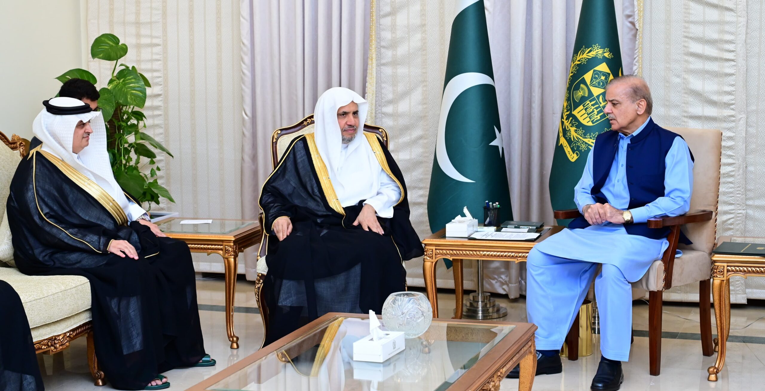 Secretary General of Muslim World League calls on the Prime Minister