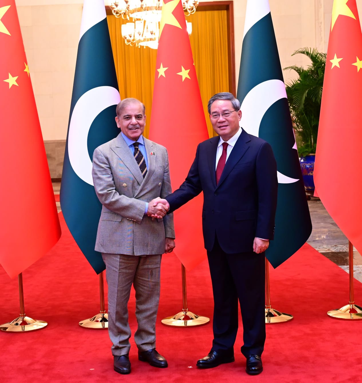 Prime Minister meeting with his Chinese countertop H.E. Li Qiqan at Great Hall of the People.