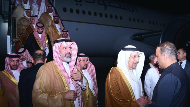 INVESTMENT MINISTER KSA KHALID BIN ABDUL AZIZ ARRIVED, ALEEM KHAN, JAM KAMAL & MUSDAQ MALIK WELCOMED