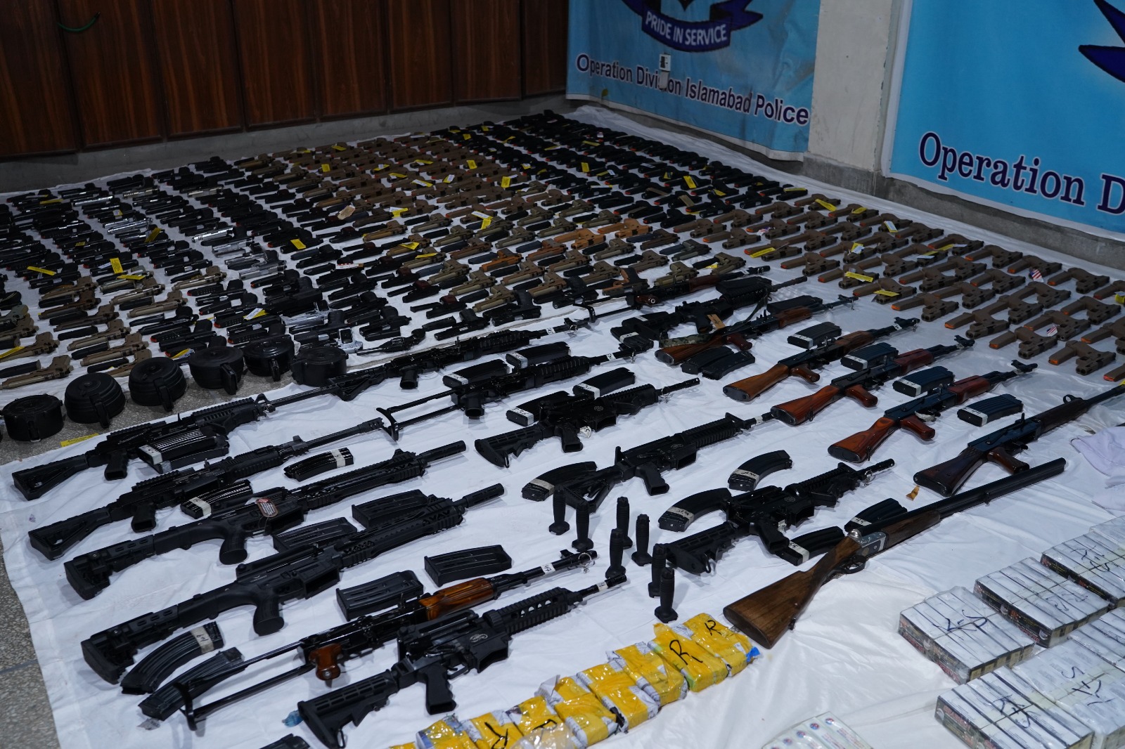 Islamabad Police Secure Notable Victory with Seizure of Substantial Weapons Cache – SSP Operations