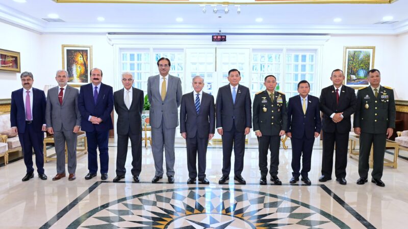 Strengthening Strategic Ties: Prime Minister Shehbaz Sharif Meets Indonesian Defense Minister