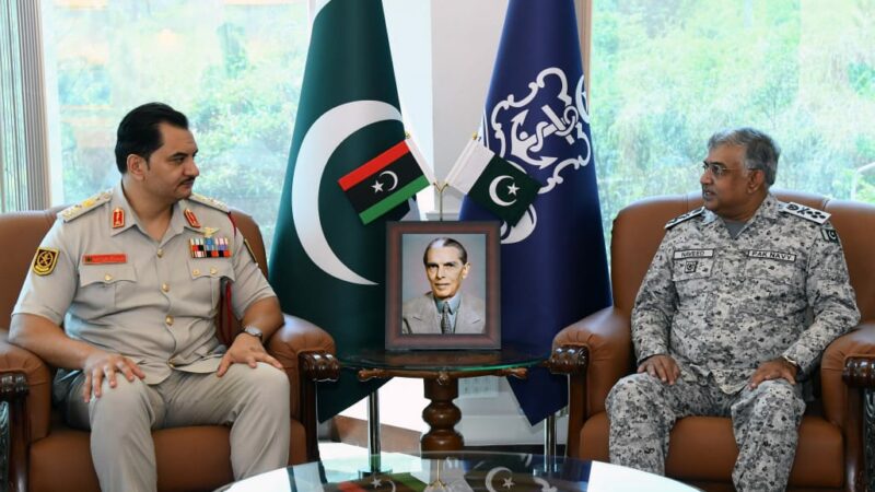 Libyan Armed Forces Commander, Lieutenant General Saddam Khalifa Haftar, met with Naval Staff Chief, Admiral Naveed Ashraf.