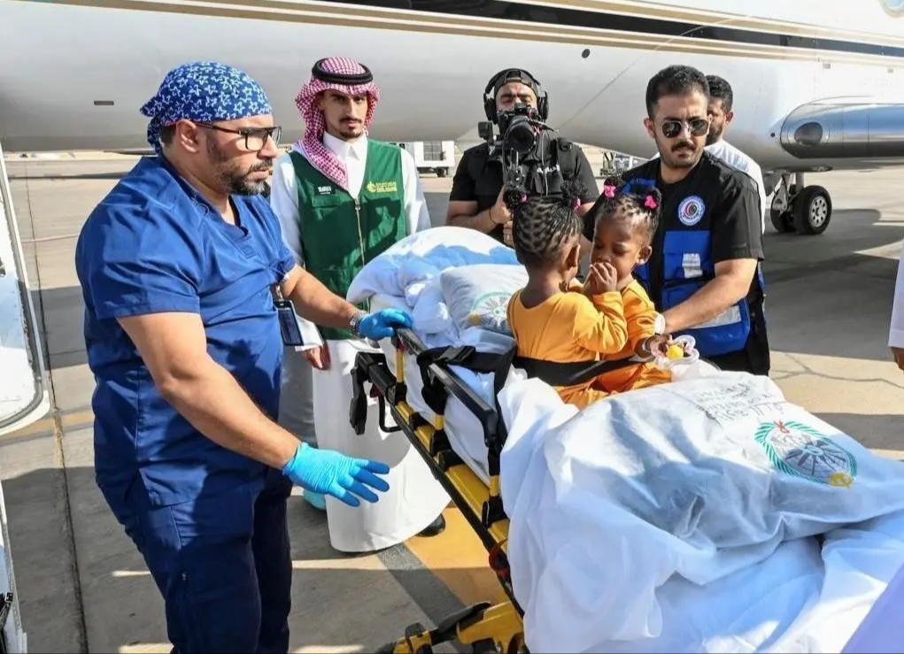 Jamaican Conjoined Twins Arrive in Riyadh for Medical Evaluation Under Royal Orders