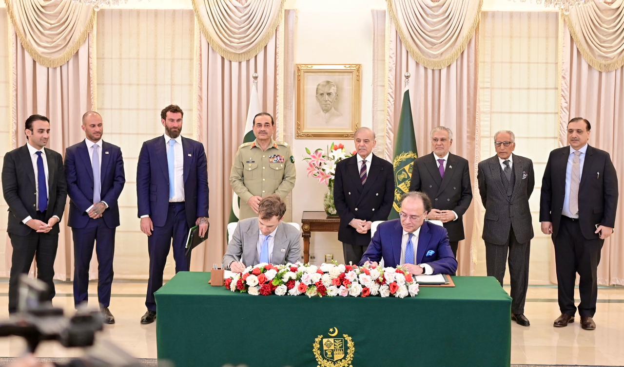 World Liberty Financial Delegation Calls on Prime Minister Shehbaz Sharif, MoU Signed on Digital Payments