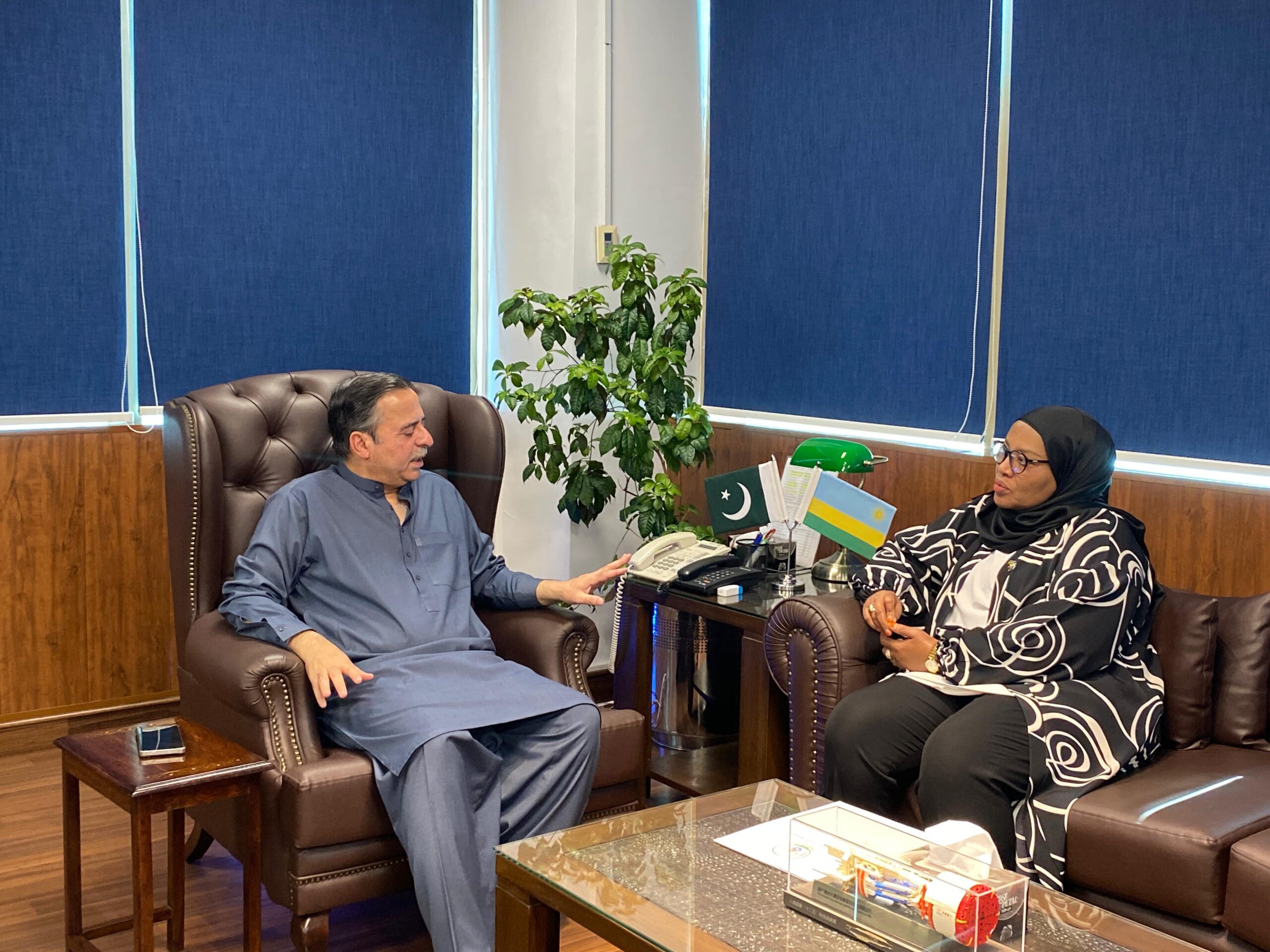 Pakistan, Rwanda keen to further expand avenues for mutual investment