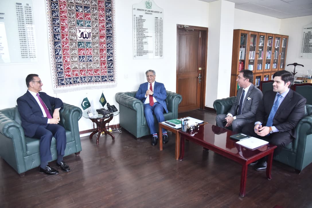 Pakistan and Tajikistan explore enhanced cooperation in legal and justice sector