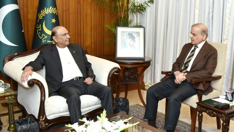 President praises Pakistan’s role and efforts during the Iran-US dialogue