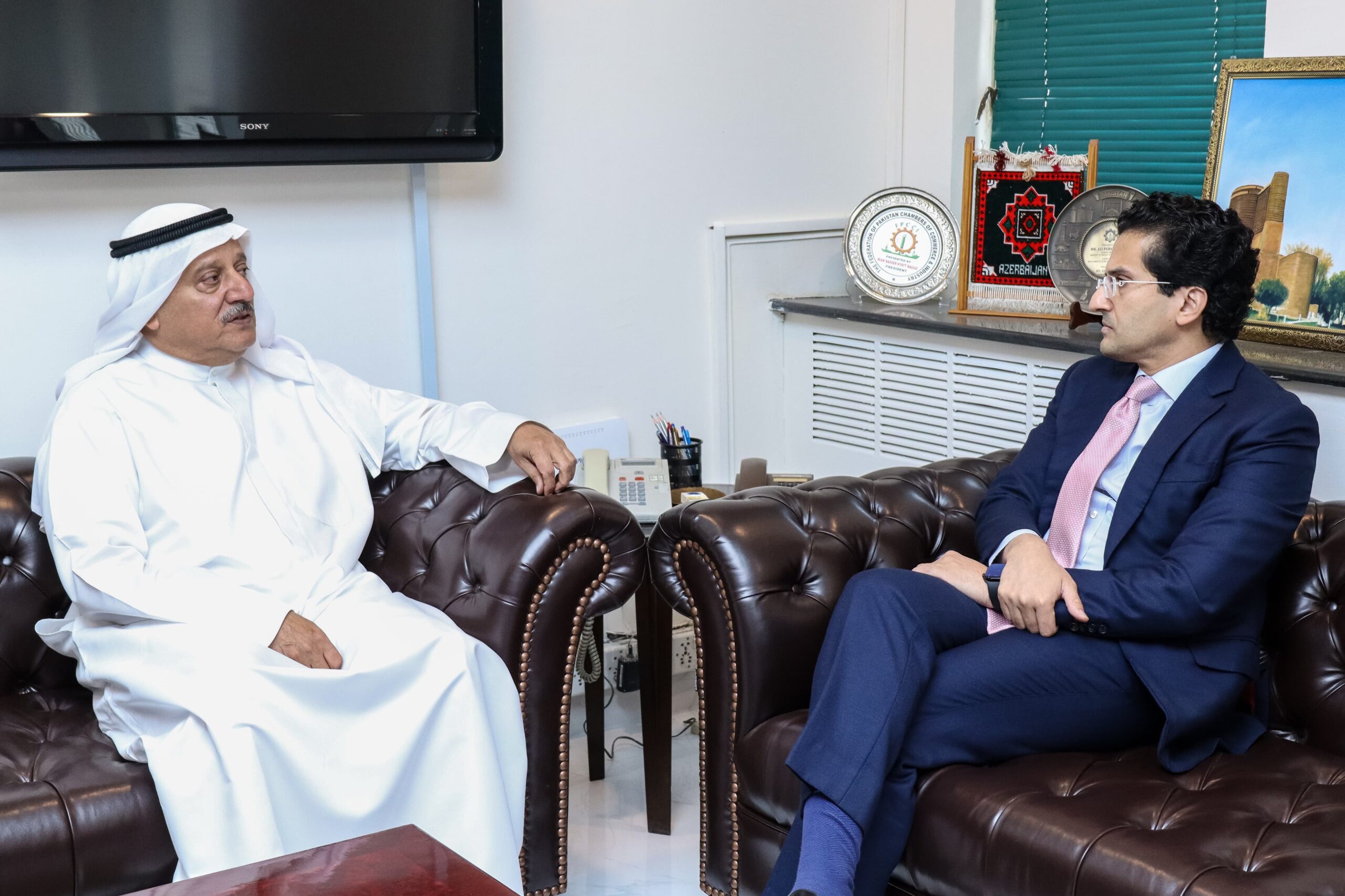Ali Pervaiz Malik Thanks Kuwait for Facilitating Ship Khairpur Carrying Diesel Supplies