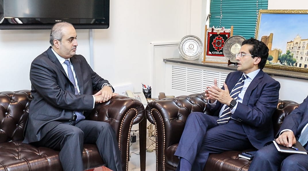 Ali Pervaiz Malik Thanks Qatar for Providing LNG Cargoes; Both Sides Agree to Continue Close Coordination on LNG Supplies