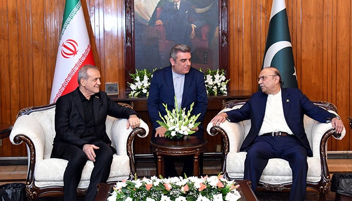 Pakistan, Iran Reaffirm Commitment to Stronger Bilateral Relations and Regional Stability