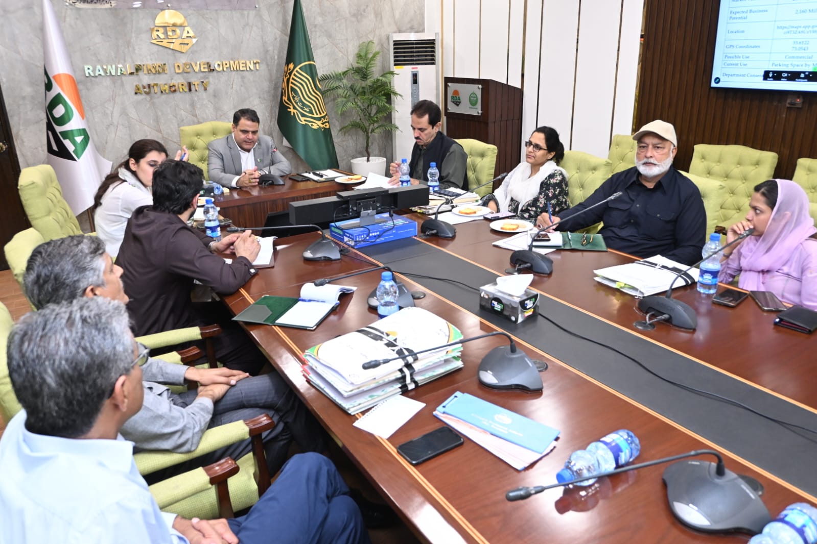 Rawalpindi Commissioner Reviews Master Plan, Land Management Issues
