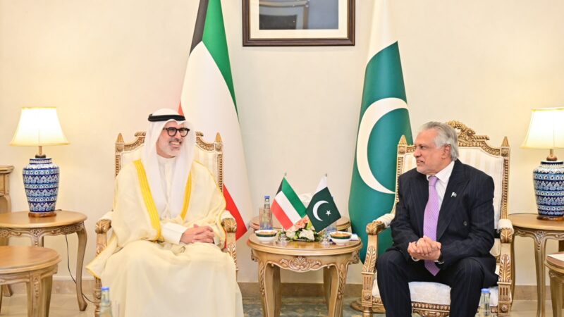 Pakistan, Kuwait discuss ways to expand cooperation in key sectors