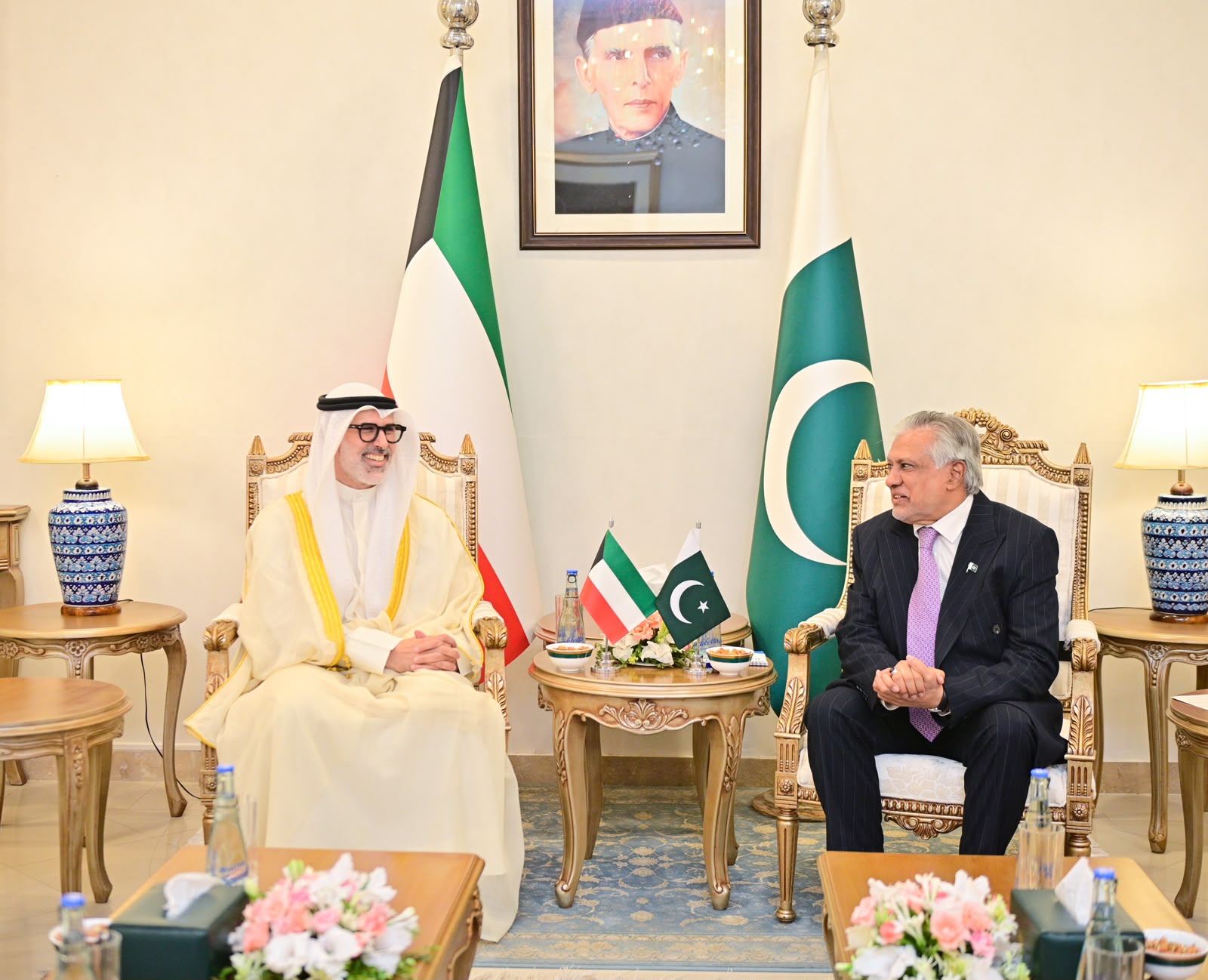 Pakistan, Kuwait discuss ways to expand cooperation in key sectors