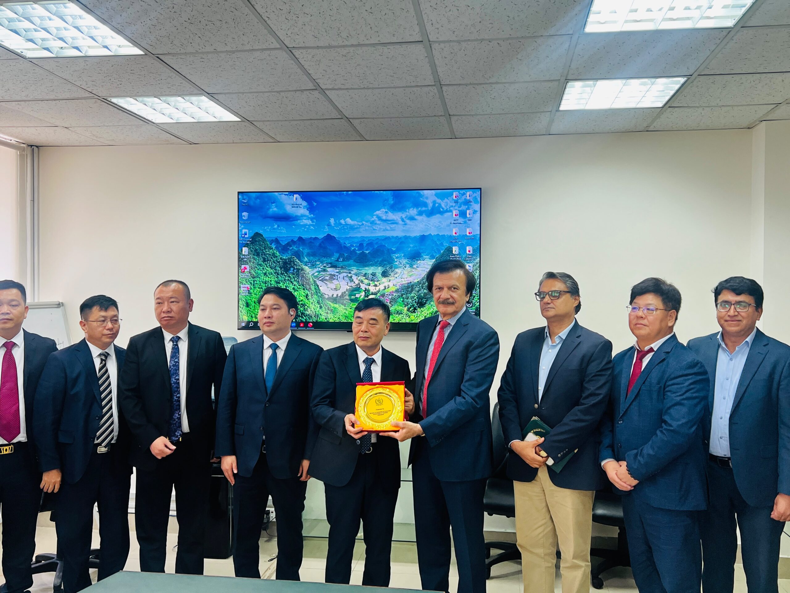 SAPM Haroon Akhtar Khan Welcomes Chinese Business Delegation, Calls for Stronger Pakistan-China Economic Partnership
