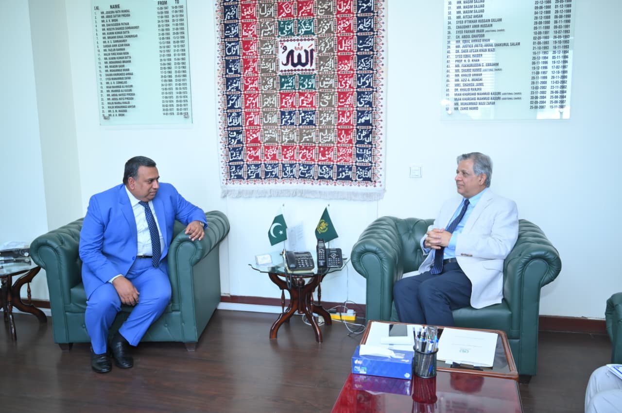 Pakistan offers Bangladesh cooperation in legal reforms and digitalisation of justice system