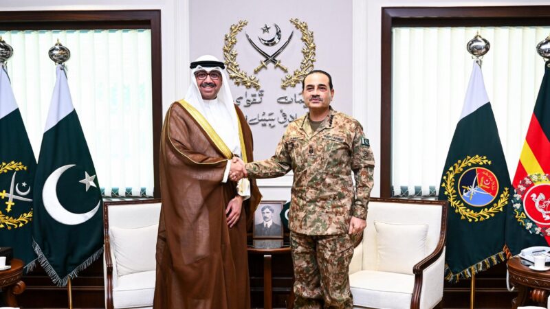Kuwaiti Defence Minister-Led Delegation Meets Field Marshal Asim Munir at GHQ