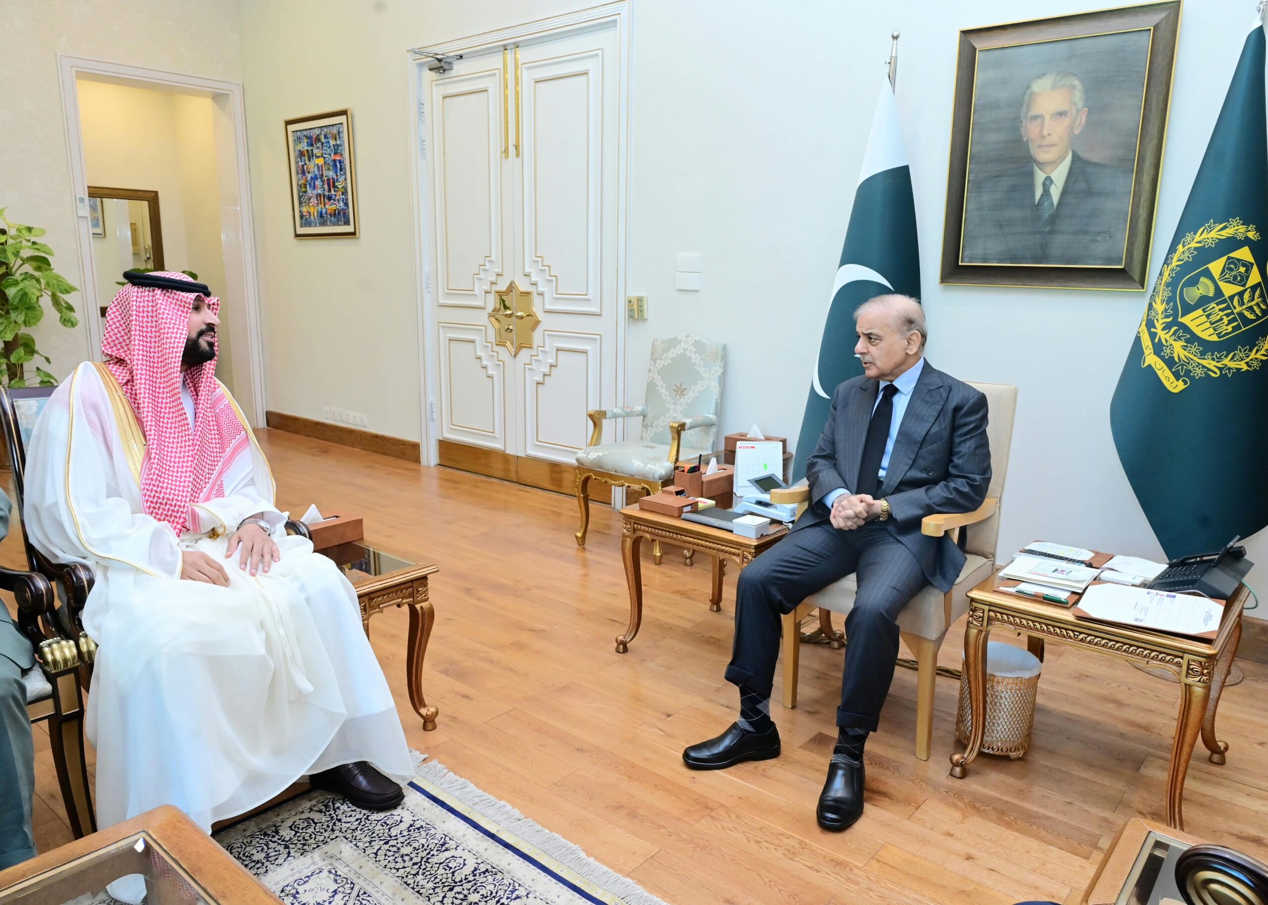 PM Shehbaz Sharif Reaffirms Pakistan’s Full Support for Saudi Arabia’s Sovereignty and Security