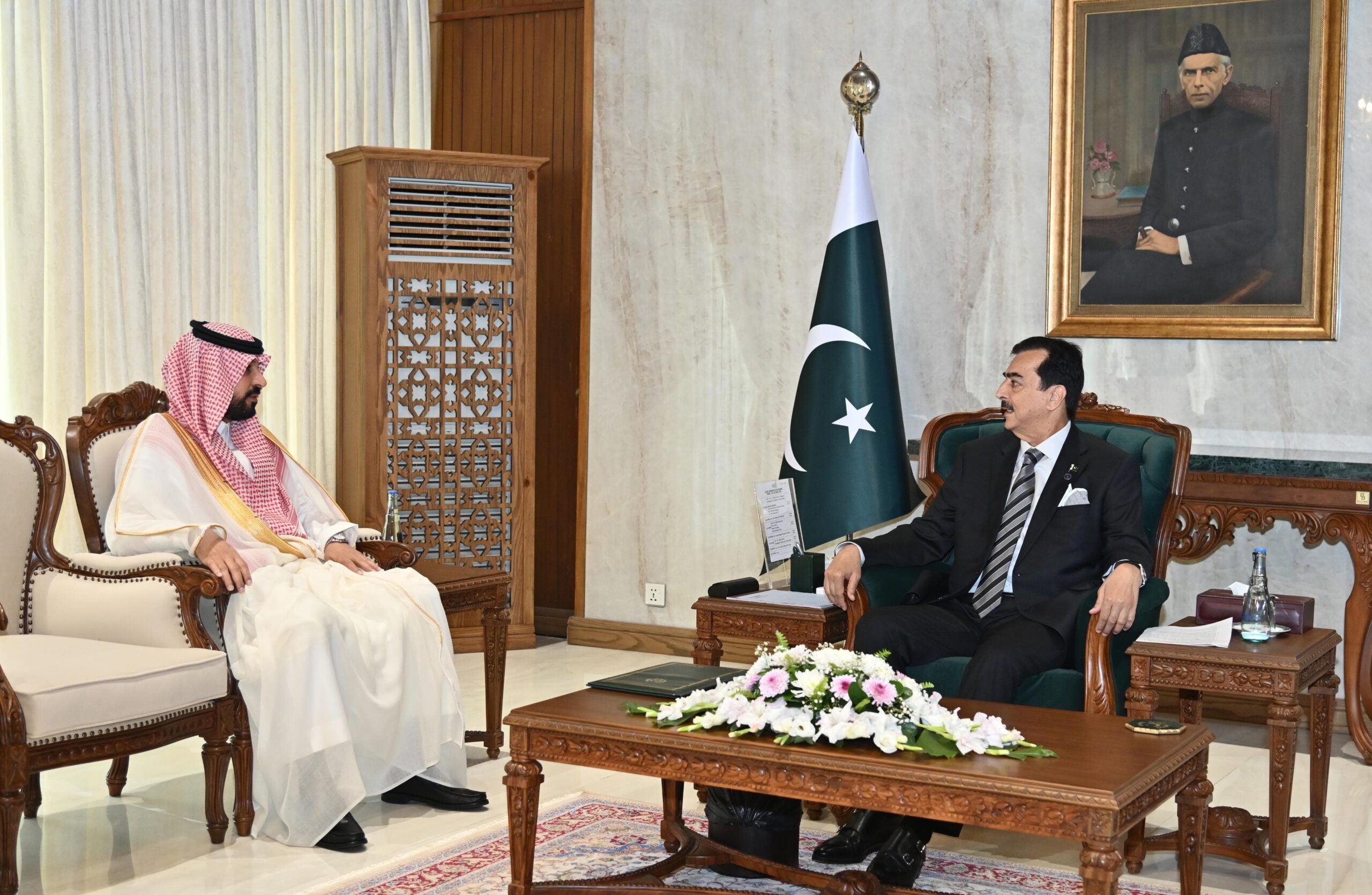 Gilani Calls for Stronger Defence, Trade and Investment Ties with Saudi Arabia
